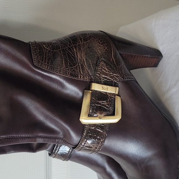 Franco Sarto brown boots with gold buckles and faux gator accents. Size 8 - Picture 2 of 3
